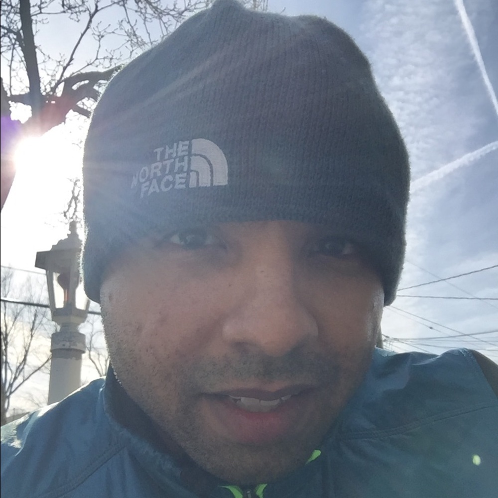 Meet your Posher, Luis